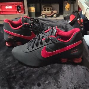 Nike Women's Black and Red Sneakers